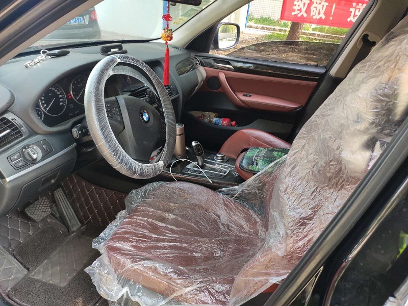 一次性防護座椅套和方向盤(pán)套